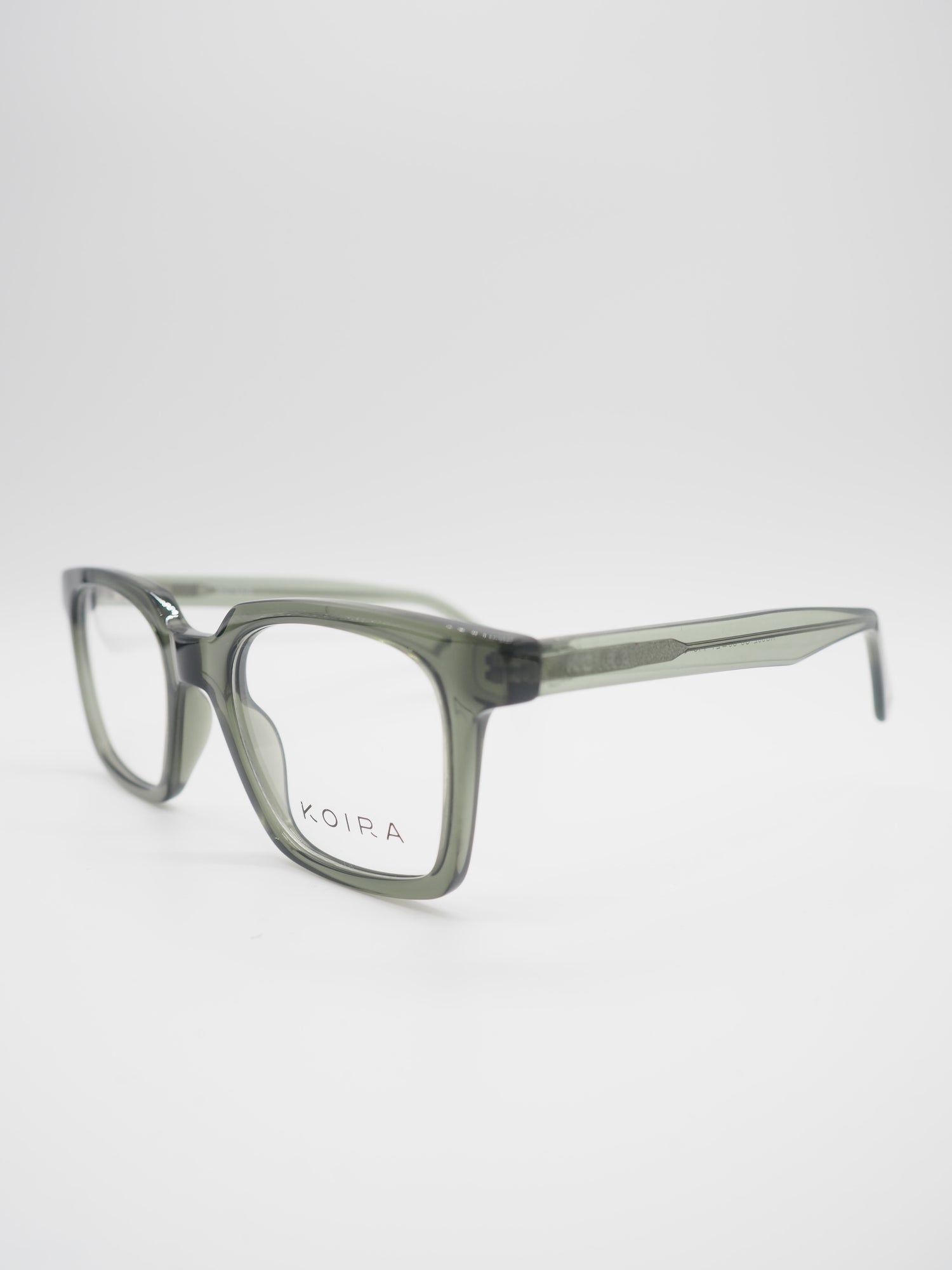 AC 002